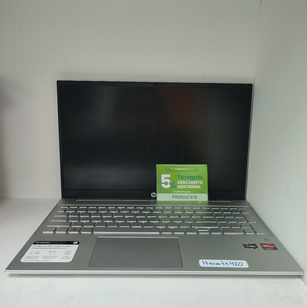 LAPTOP HP PAVILION 15-EH3002LA (2024) 512 GB SSD 16 GB RAM (SEMINUEVO)