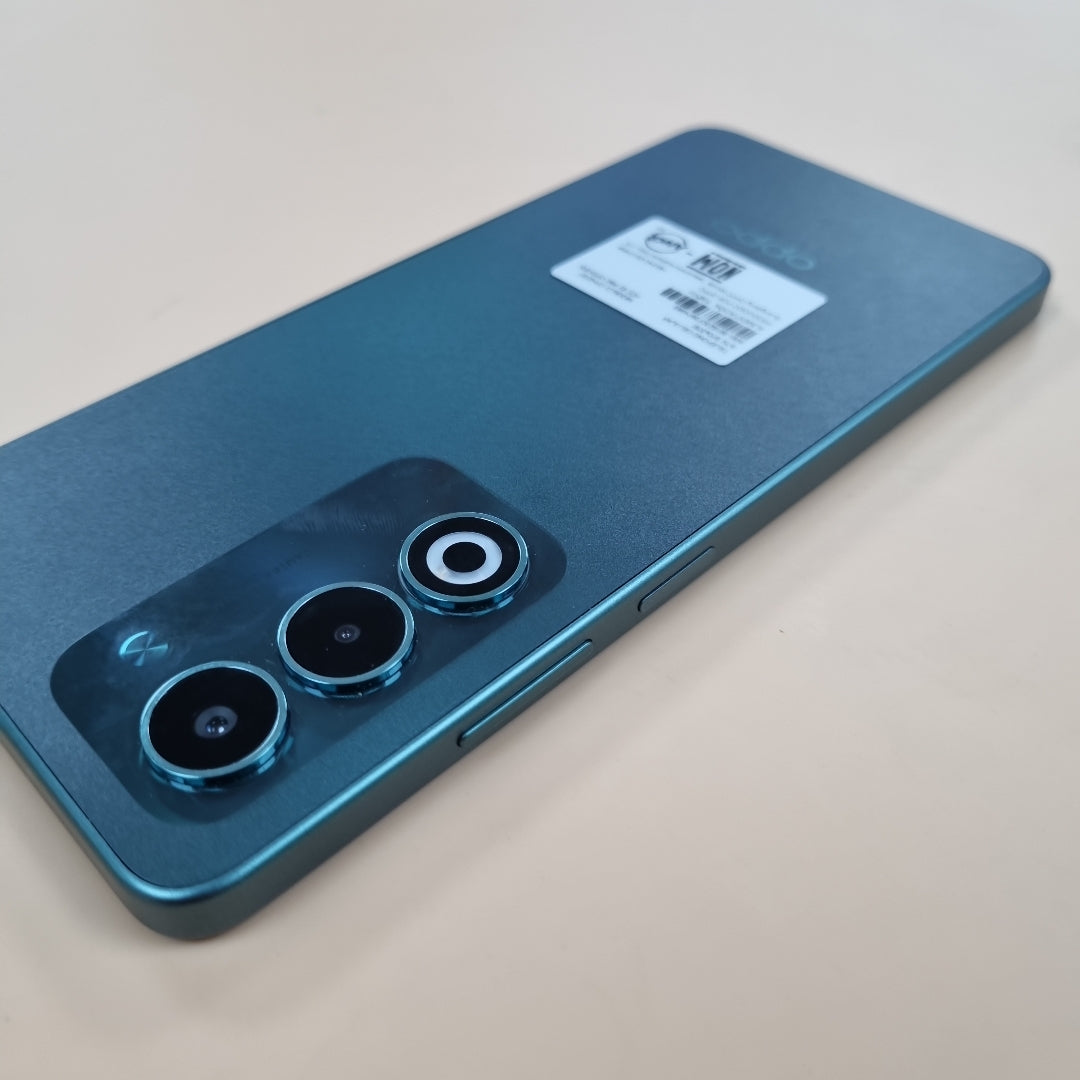 CELULAR OPPO  A5 CPH2727 (2025) 256 GB 4 GB RAM (SEMINUEVO)