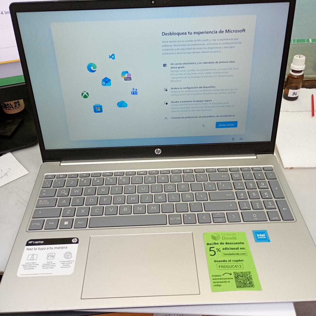 LAPTOP HP 15-FD0037LA  (2024) 512 GB SSD 8 GB RAM (SEMINUEVO)