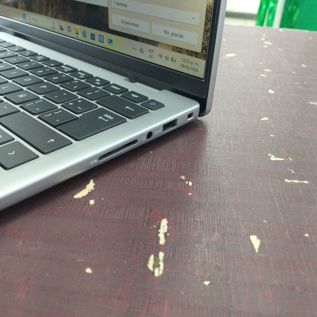 LAPTOP DELL PRO 14 (2025) 512 GB SSD 16 GB RAM (SEMINUEVO)
