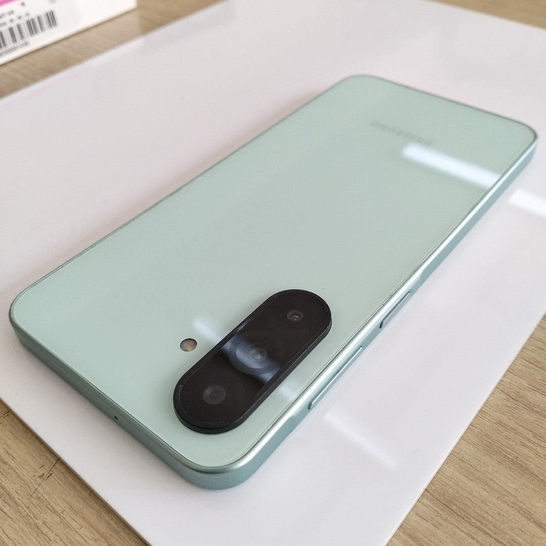 CELULAR SAMSUNG GALAXY A26 5G SM-A266M (2025) 128 GB 6 GB RAM (SEMINUEVO)