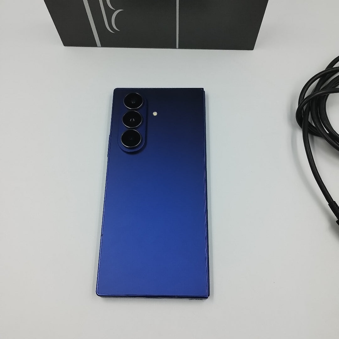 CELULAR SAMSUNG GALAXY Z FOLD7 SM-F966B (2025) 1 TB 16 GB RAM (SEMINUEVO)