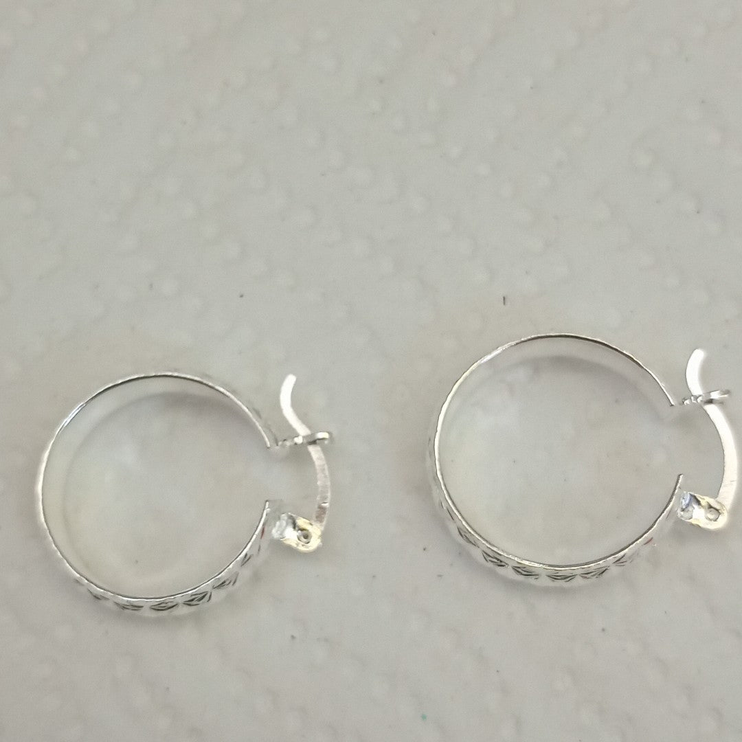 PAR ARRACADAS FACETADAS PLATA .925 3.5 GR (NUEVO)