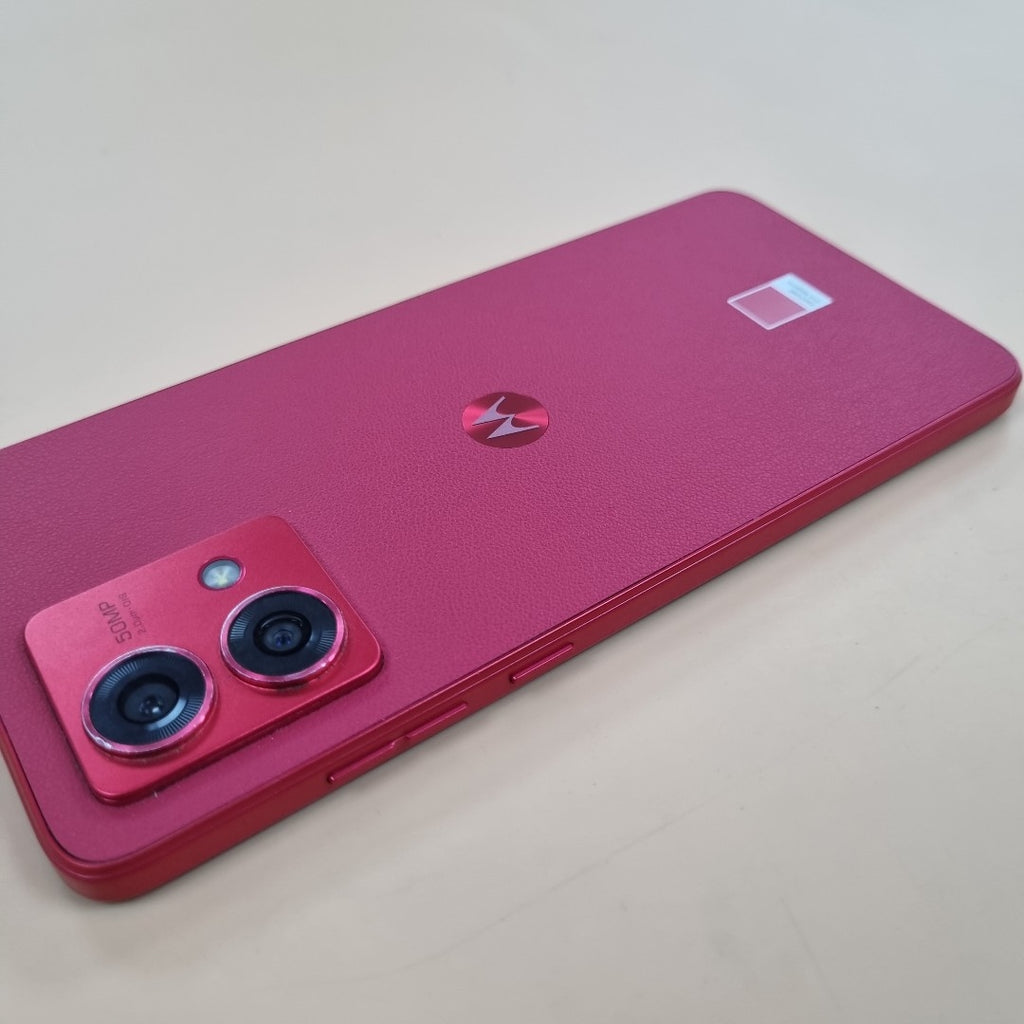 CELULAR MOTOROLA MOTO G84 XT2347-1 (2023) 256 GB 8 GB RAM (SEMINUEVO)