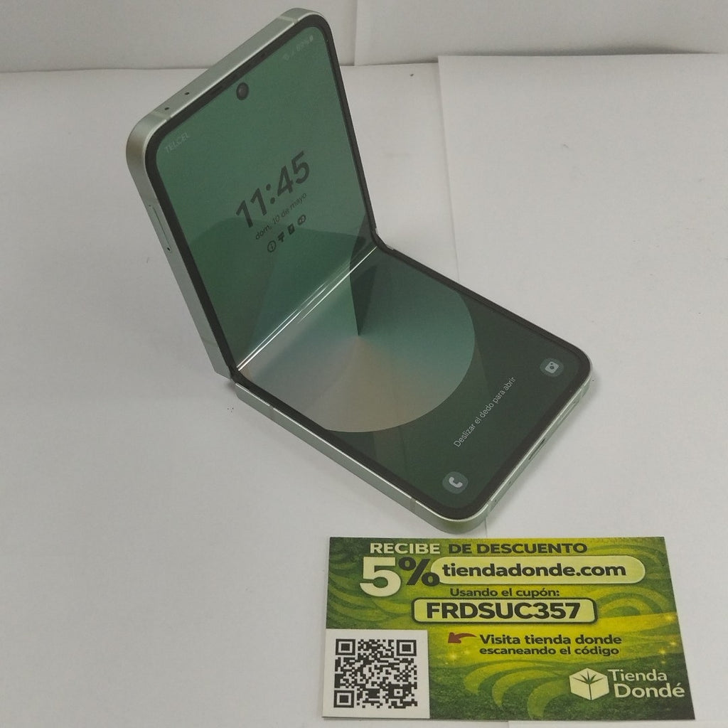 CELULAR SAMSUNG GALAXY Z FLIP6 SM-F741B (2024) 512 GB 12 GB RAM (SEMINUEVO)