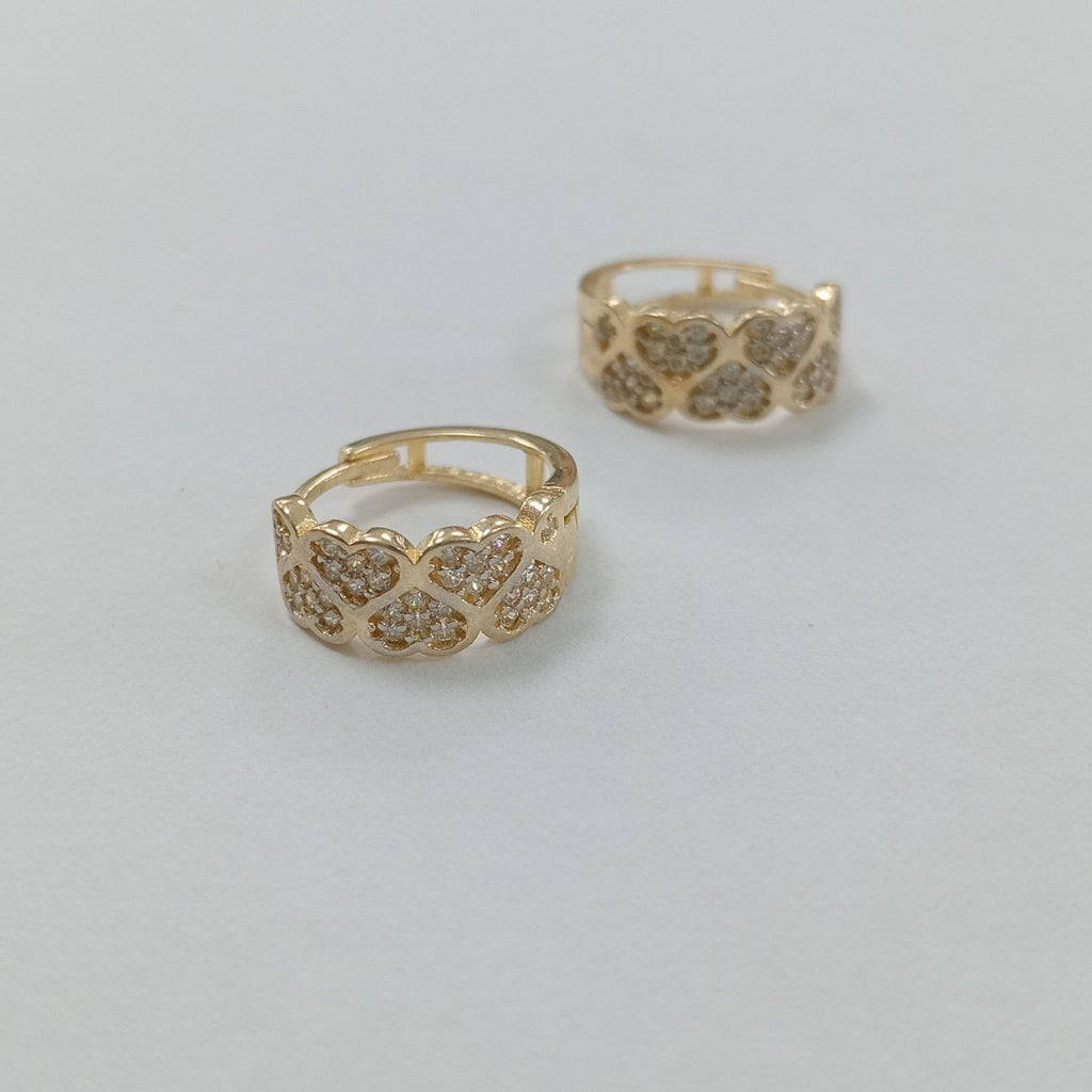 HUGGIES ORO 14K 2.7 (NUEVO)