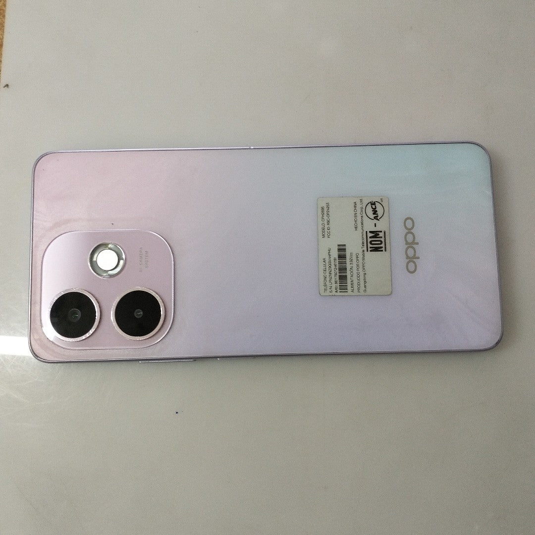 CELULAR OPPO A5 PRO 5G CPH2695 (2025) 256 GB 8 GB RAM (SEMINUEVO)