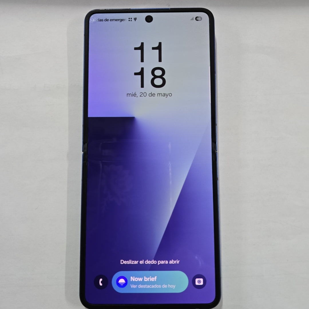 CELULAR SAMSUNG GALAXY Z FLIP 7 SM-F766B (2025) 512 GB 12 GB RAM (SEMINUEVO)