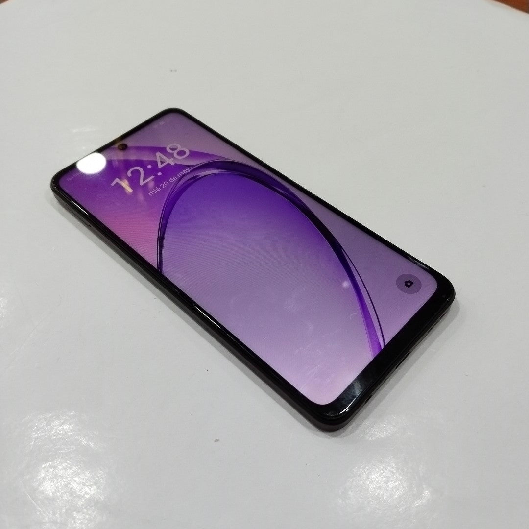 CELULAR OPPO A40 CPH2669 (2024) 256 GB 4 GB RAM