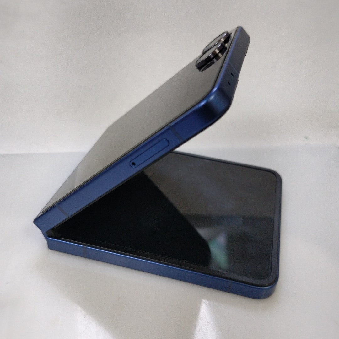 CELULAR SAMSUNG GALAXY Z FLIP 7 SM-F766B (2025) 512 GB 12 GB RAM (SEMINUEVO)