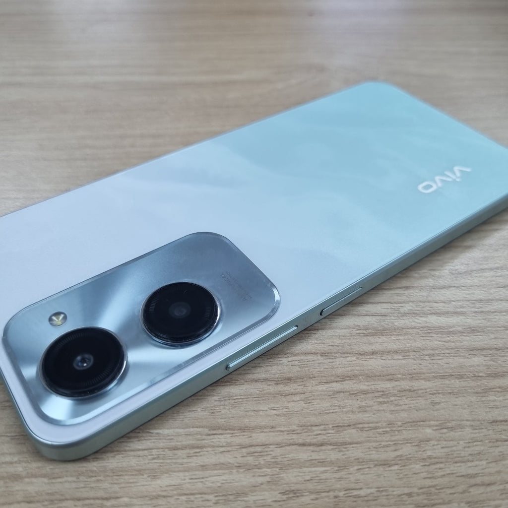 CELULAR VIVO Y18 V2333 128 GB 6 GB (SEMINUEVO)