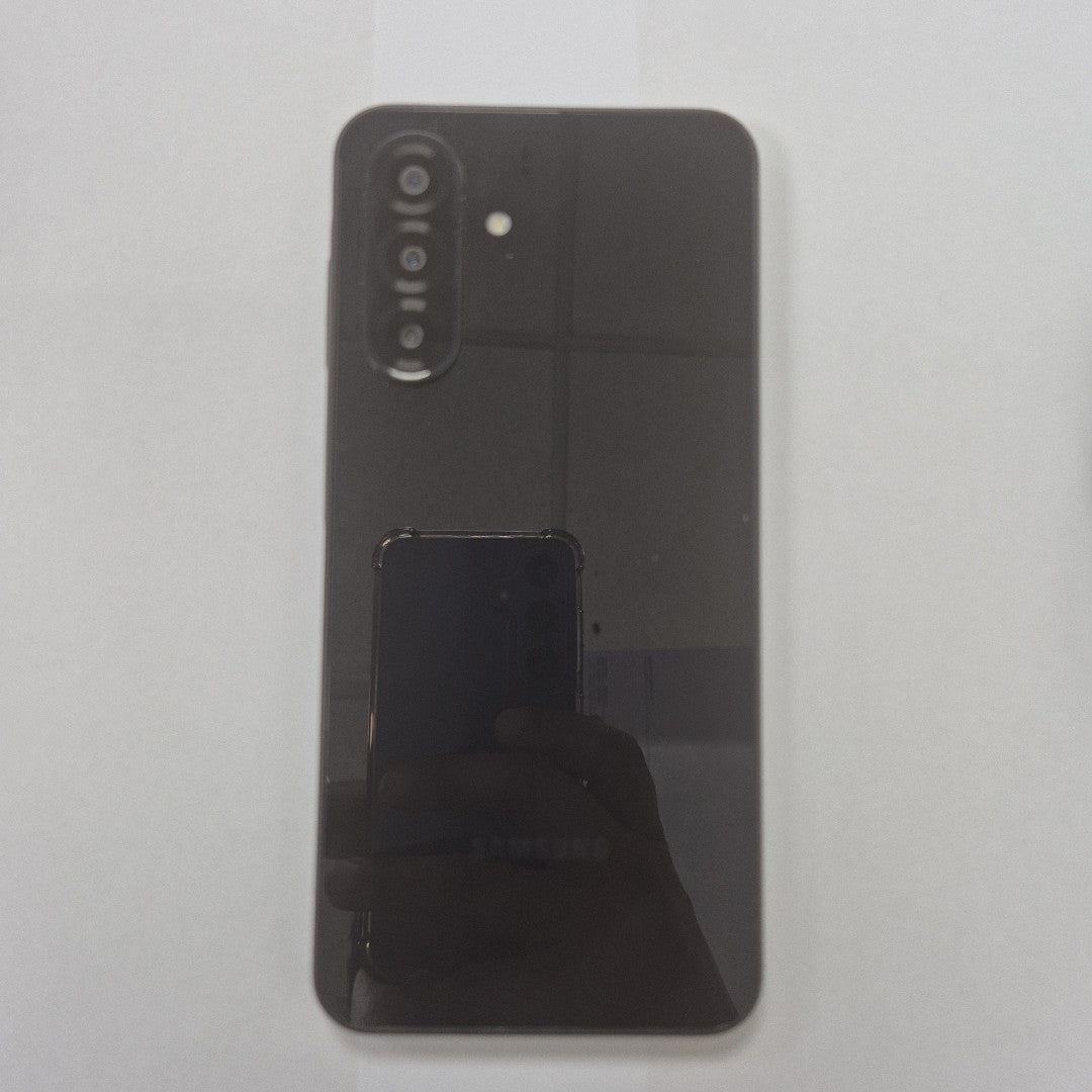 CELULAR SAMSUNG GALAXY A26 5G SM-A266M (2025) 128 GB 6 GB RAM (SEMINUEVO)
