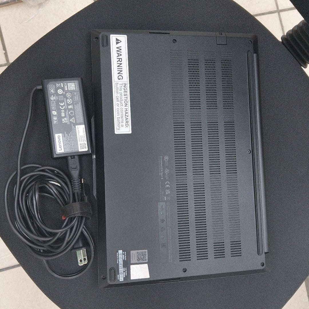 LAPTOP LENOVO THINKPAD E14 GEN 6 (2024) 512 GB SSD 16 GB RAM (SEMINUEVO)