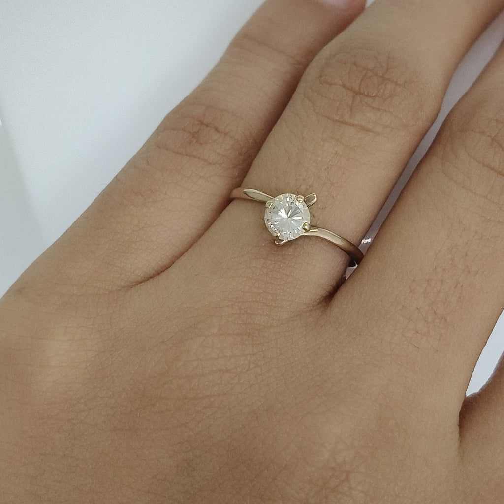 SOLITARIO ORO 8 K 0.9 GRMS (SEMINUEVO)