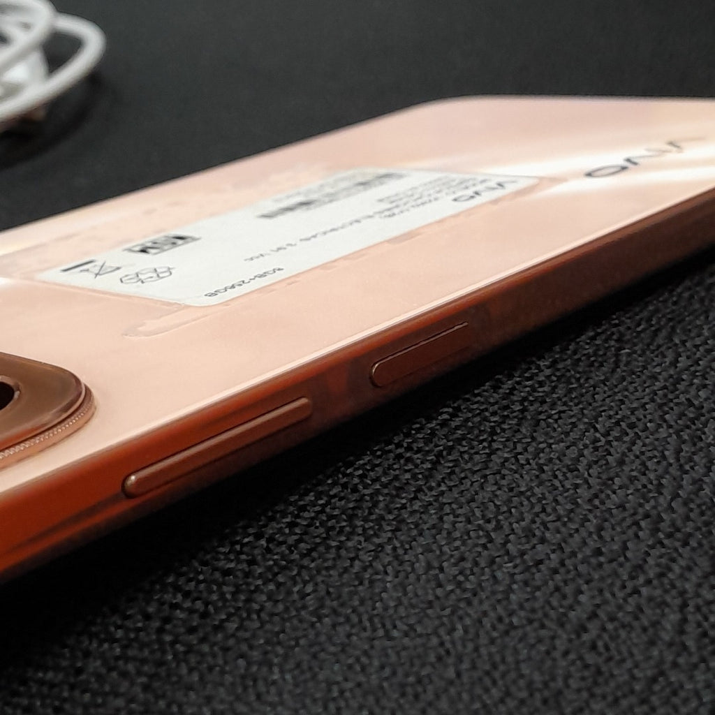 CELULAR VIVO Y28 V2352 256 GB 8 GB RAM (SEMINUEVO)