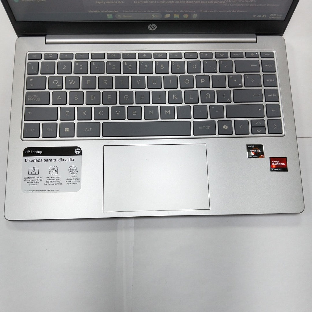 LAPTOP HP 14-EM0251LA (2025) 512 GB SSD 8 GB RAM (SEMINUEVO)