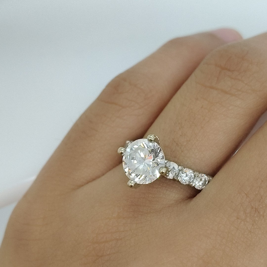 ANILLITO ORO BLANCO 14 K 3.7 GRMS (SEMINUEVO)