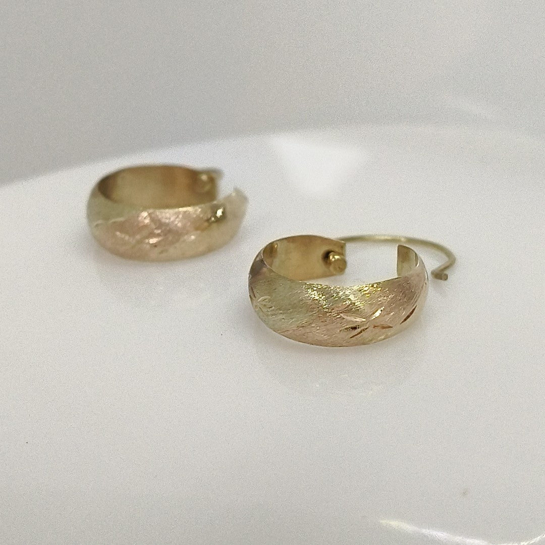 ARRACADAS PAR ORO 8 K 1,60 GRMS (SEMINUEVO)