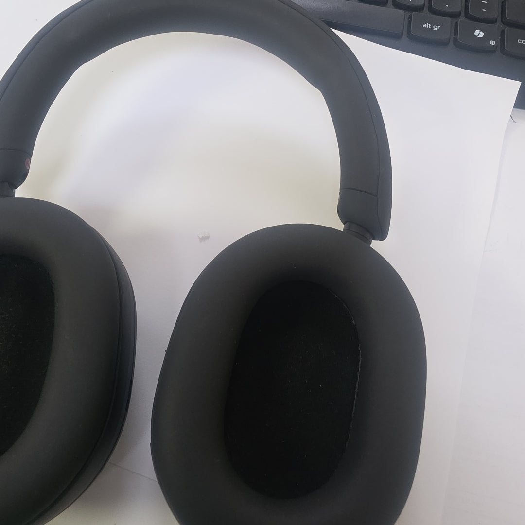 AUDIFONOS SONY WH-1000XM5 INALAMBRICO OVER EAR (SEMINUEVO)