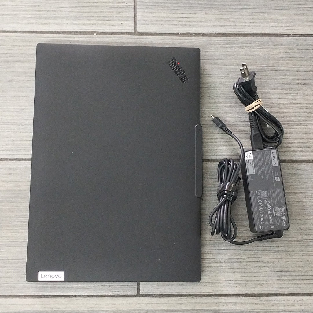 LAPTOP LENOVO THINKPAD T14 GEN 5 (2024) 1 TB SSD 32 GB RAM (SEMINUEVO)