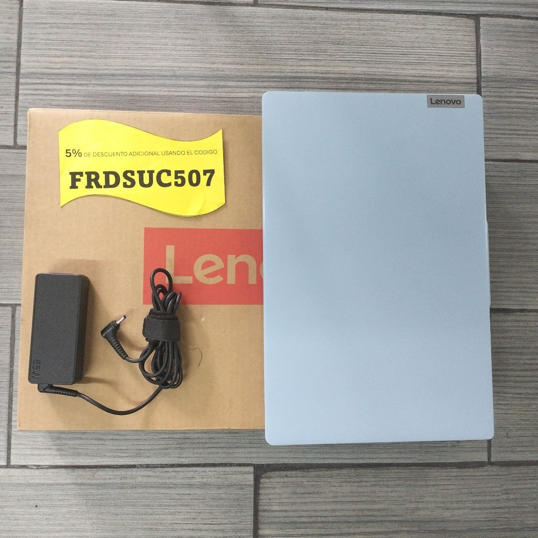 LAPTOP LENOVO IDEAPAD SLIM 3 15IAN8 (2023) 256 GB 8 GB RAM (SEMINUEVO)