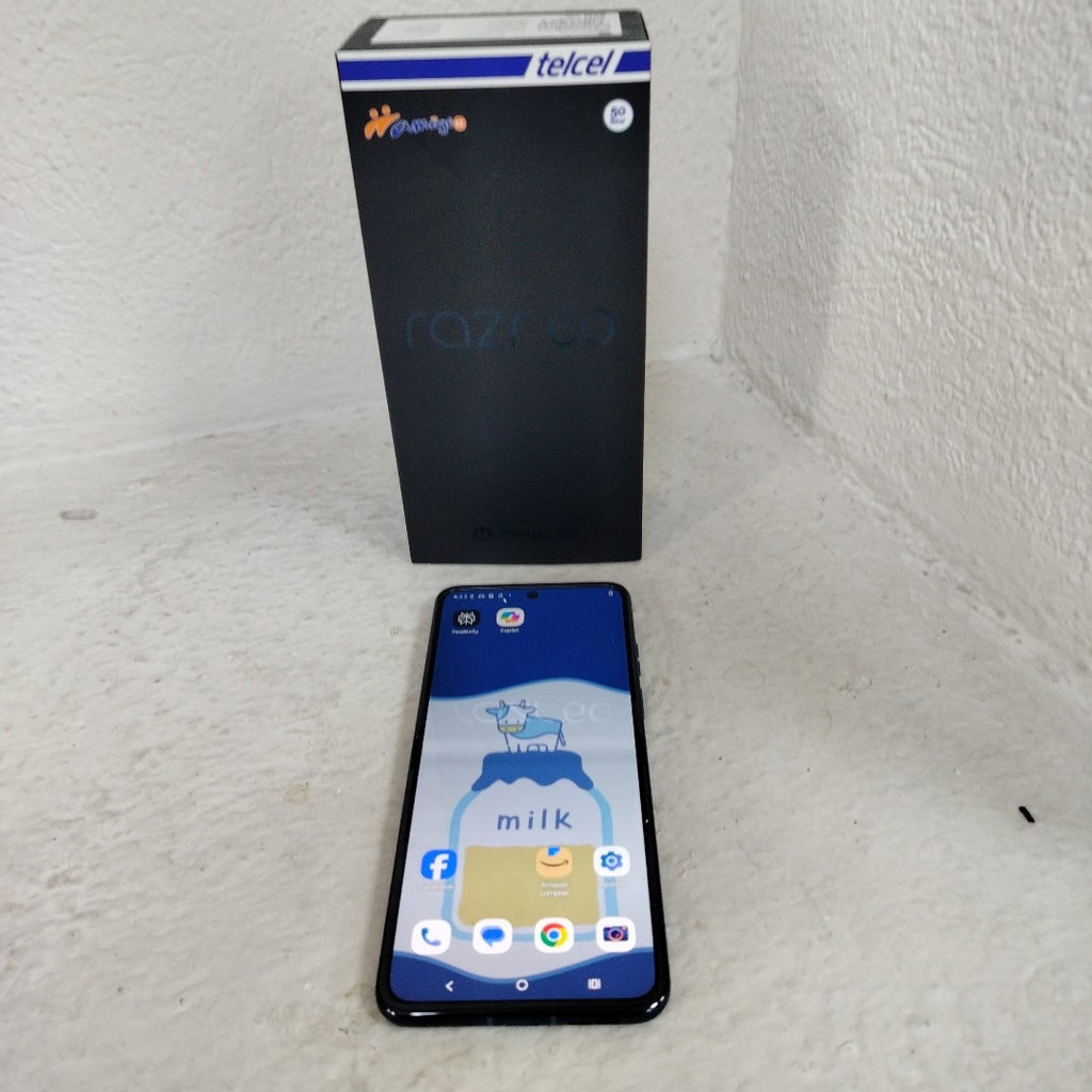CELULAR MOTOROLA RAZR 60 XT2553-1 (2025) 512 GB 12 GB RAM (SEMINUEVO)