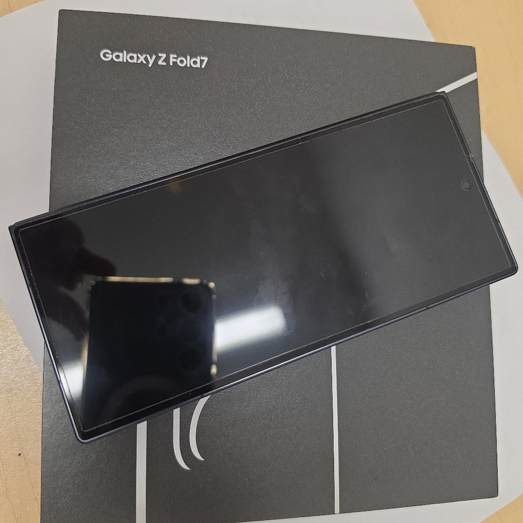 CELULAR SAMSUNG GALAXY Z FOLD7 SM-F966B (2025) 1 TB 16 GB RAM (SEMINUEVO)