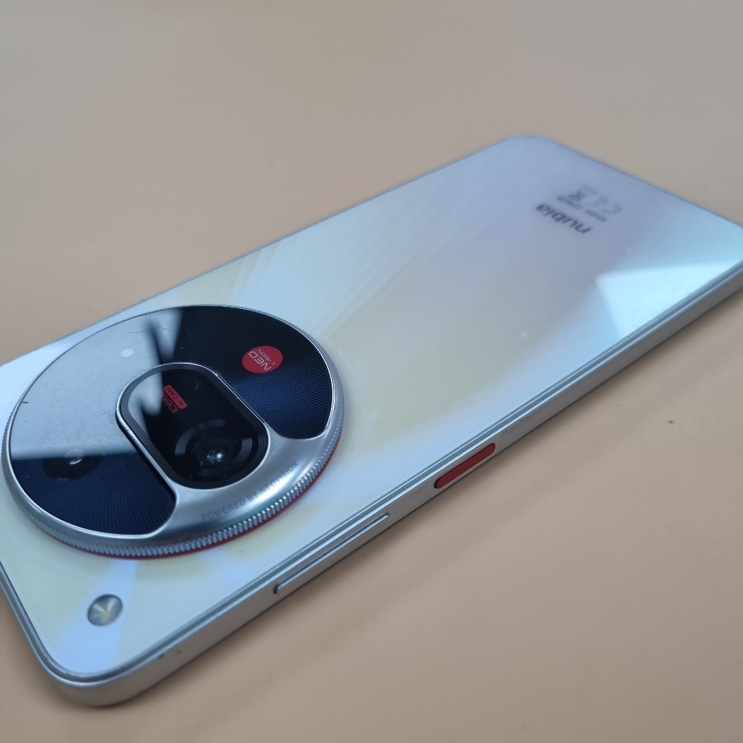CELULAR NUBIA FOCUS 2 Z2462N (2025) 256 GB 8 GB RAM