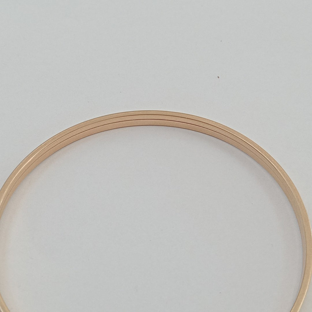 PULSERA RIGIDA ORO 10 K 5.4 GRMS (SEMINUEVO)