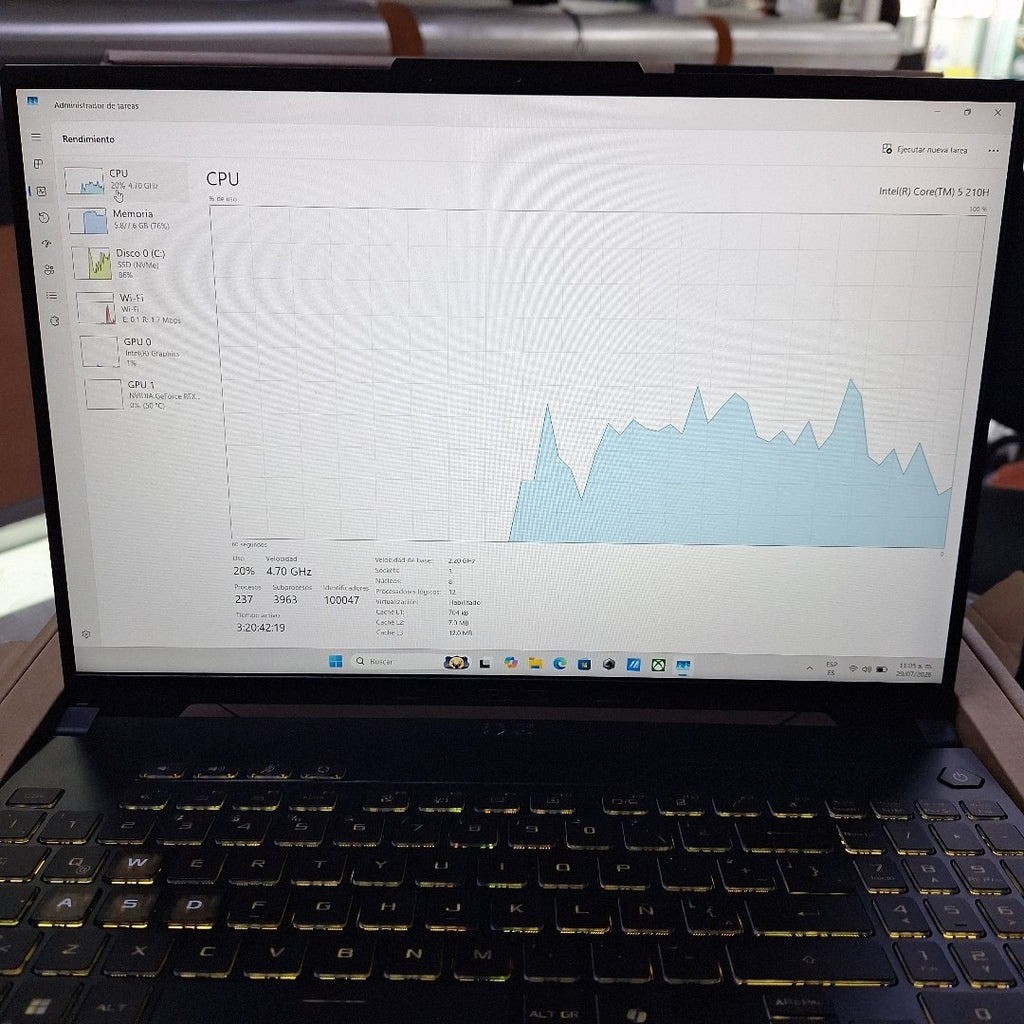 LAPTOP ASUS TUF GAMING F16 FX607VJ-RL039W (2025) 512 GB SSD 8 GB RAM (SEMINUEVO)