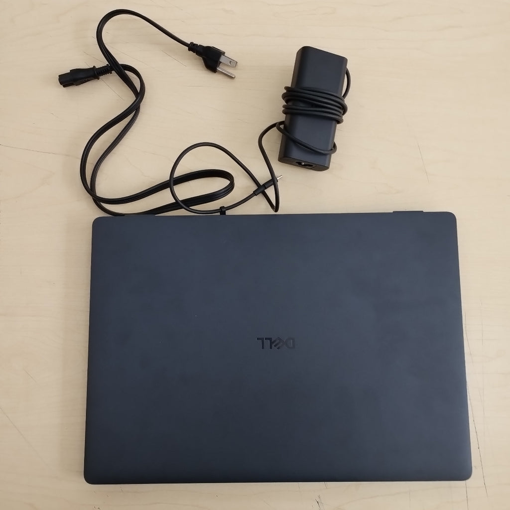 LAPTOP DELL PRO 16 (2025) 256 GB SSD 8 GB RAM (SEMINUEVO)