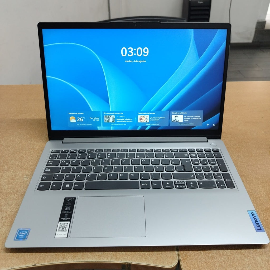 LAPTOP LENOVO IDEAPAD 1 15IGL7 (2024) 256 GB SSD 8 GB RAM (SEMINUEVO)