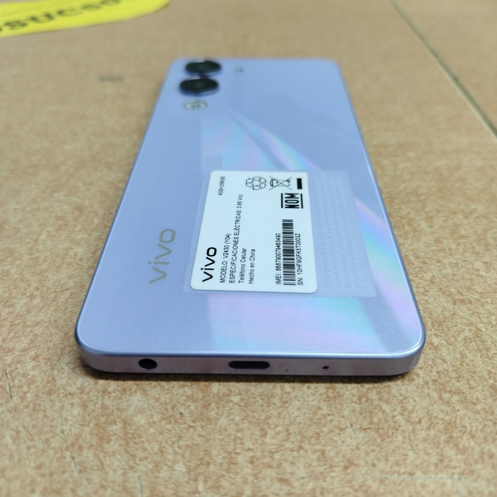 CELULAR VIVO Y04 V2430 (2025) 256 GB 4 GB RAM (SEMINUEVO)