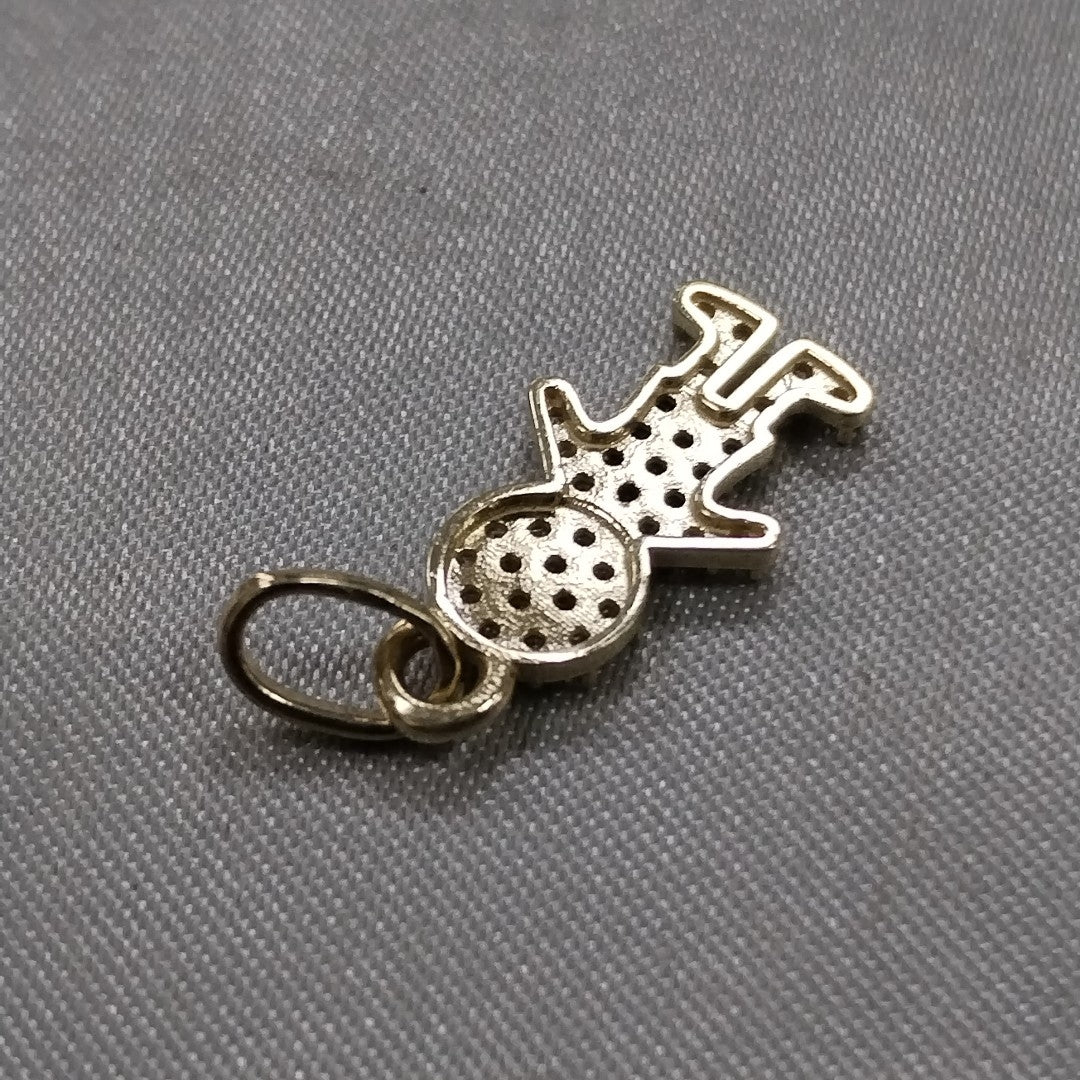 DIJE NIÑO CON CIRCONIAS Y PIEDRAS DE COLOR 10K 0.9 GR (NUEVO)
