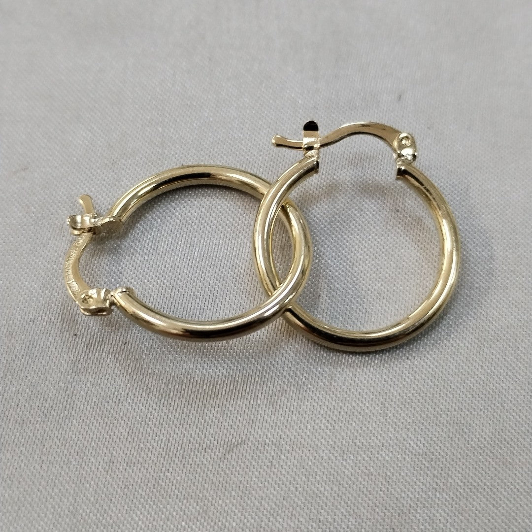 ARETES TEJIDO ARRACADAS LISAS 14K 1.2 GR (NUEVO)