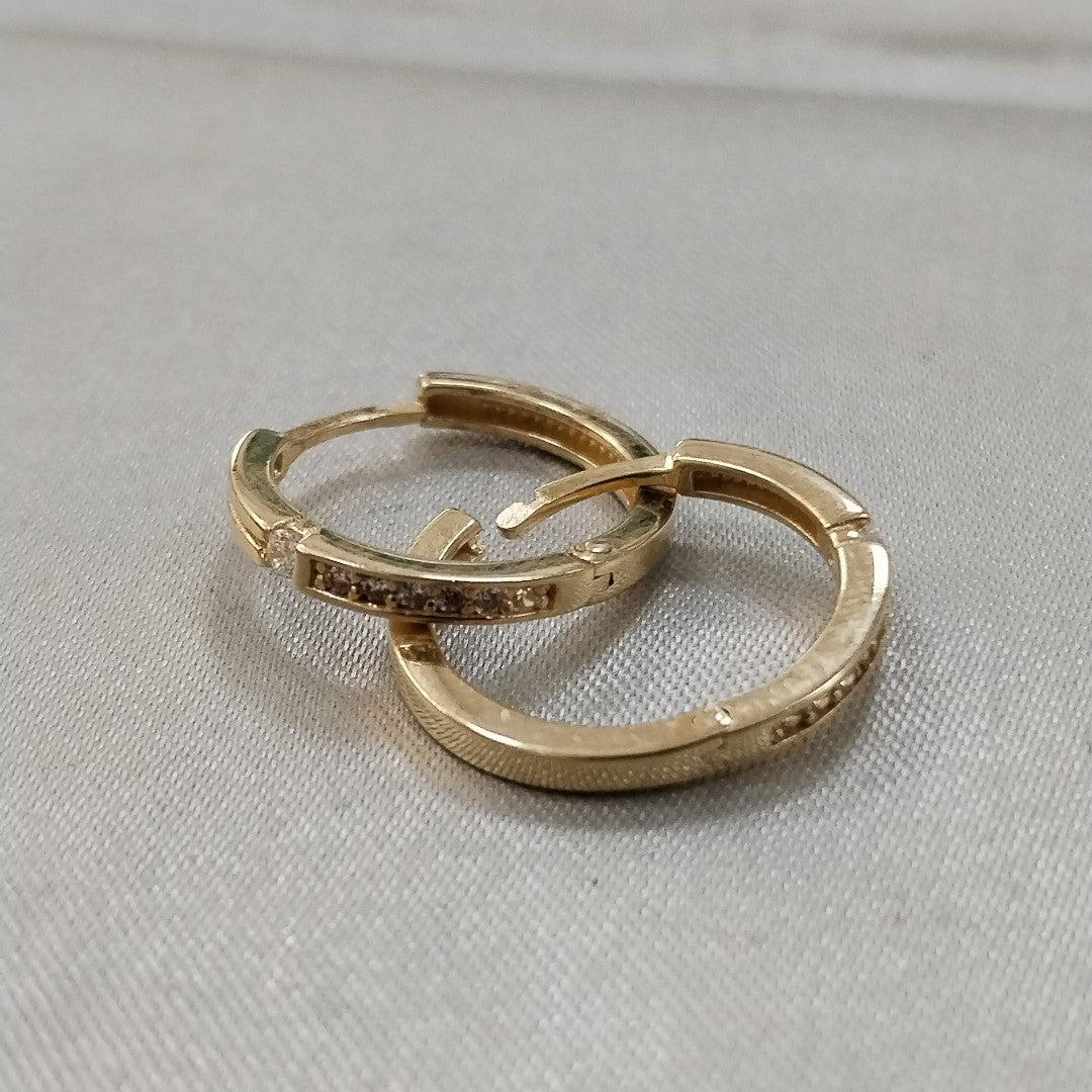 ARETES ARRACADAS LISAS 14K 2.3 GR (NUEVO)