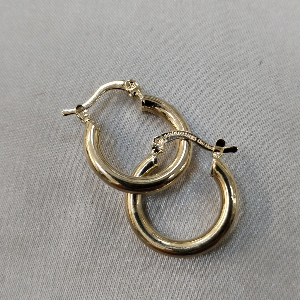 ARETES TEJIDO ARRACADAS LISAS 14K 1.6 GR (NUEVO)