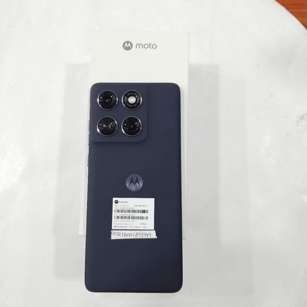 CELULAR MOTOROLA EDGE 60 FUSION XT2503-3 (2025) 256 GB 12 GB RAM