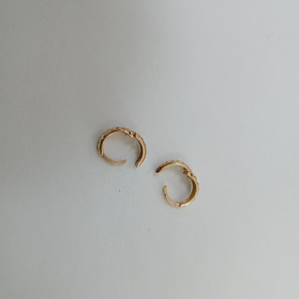 ARRACADAS PAR ORO 14 K 1.7 GRMS (SEMINUEVO)