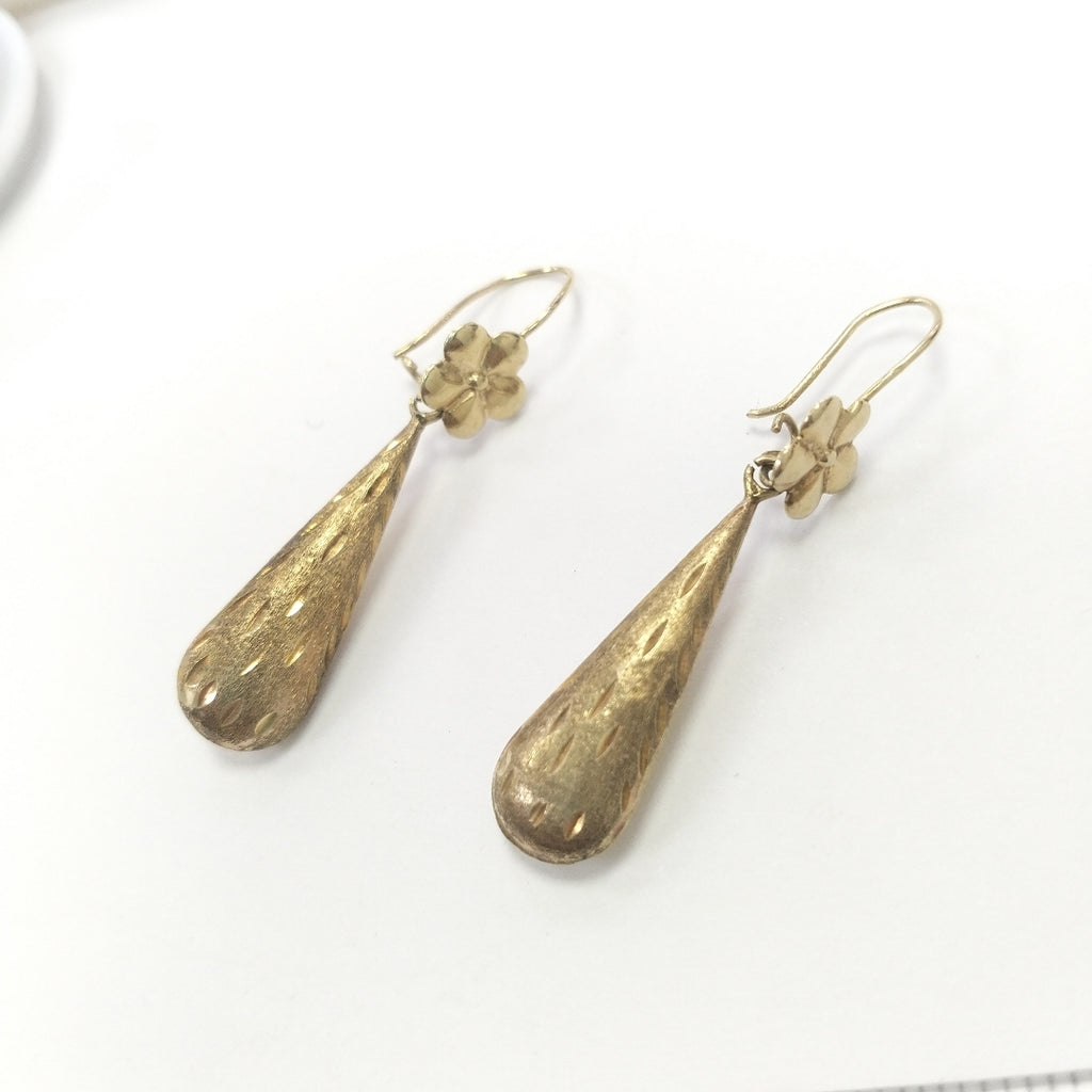 ARETES PAR ORO 8 K 1.8 GRMS (SEMINUEVO)