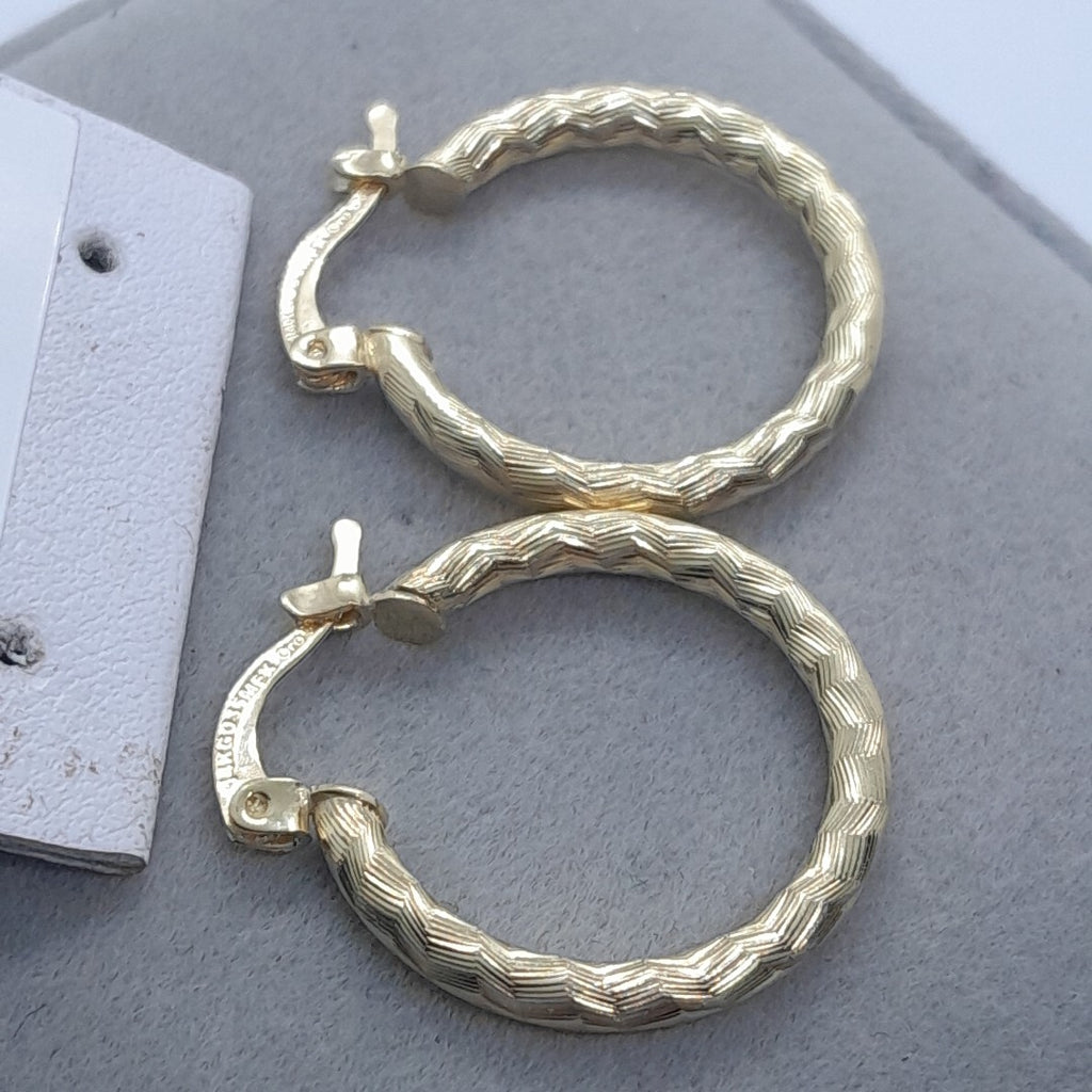 ARETES ARRACADAS LABRADAS 14K 2.1 GR (NUEVO)