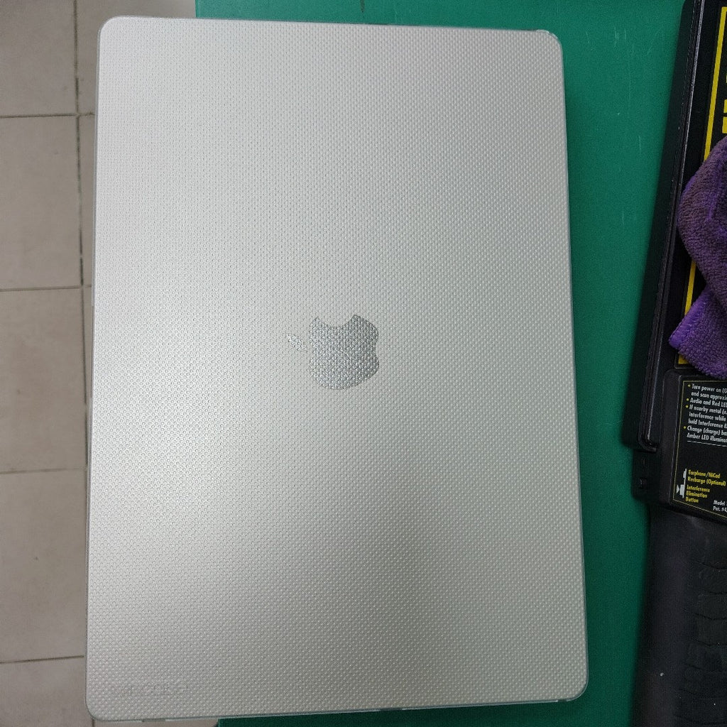 LAPTOP APPLE MACBOOK AIR 15"2024 4.5 A3114 256 GB SSD 8 GB RAM (SEMINUEVO)