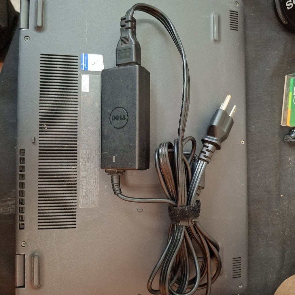LAPTOP DELL VOSTRO 3400 (2023) 256 GB SSD 8 GB RAM