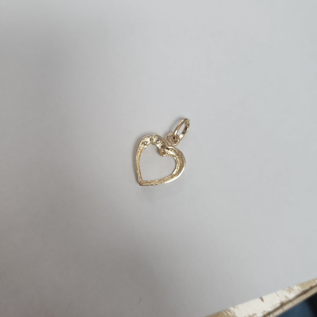 DIJE CORAZON CON CIRCONIAS 14K 1.4 GR (NUEVO)