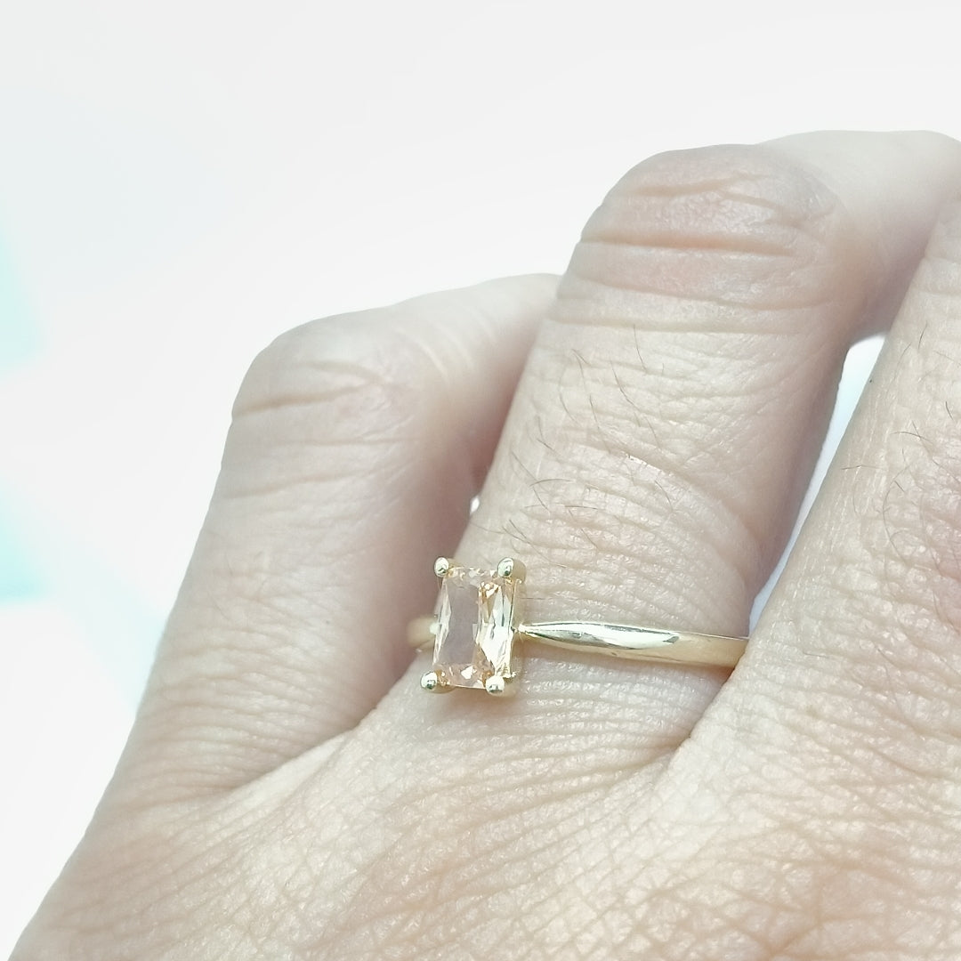 ANILLOS TEJIDO ANILLITO C PIEDRA DE COLOR 14K 8 1.2 GR (NUEVO)