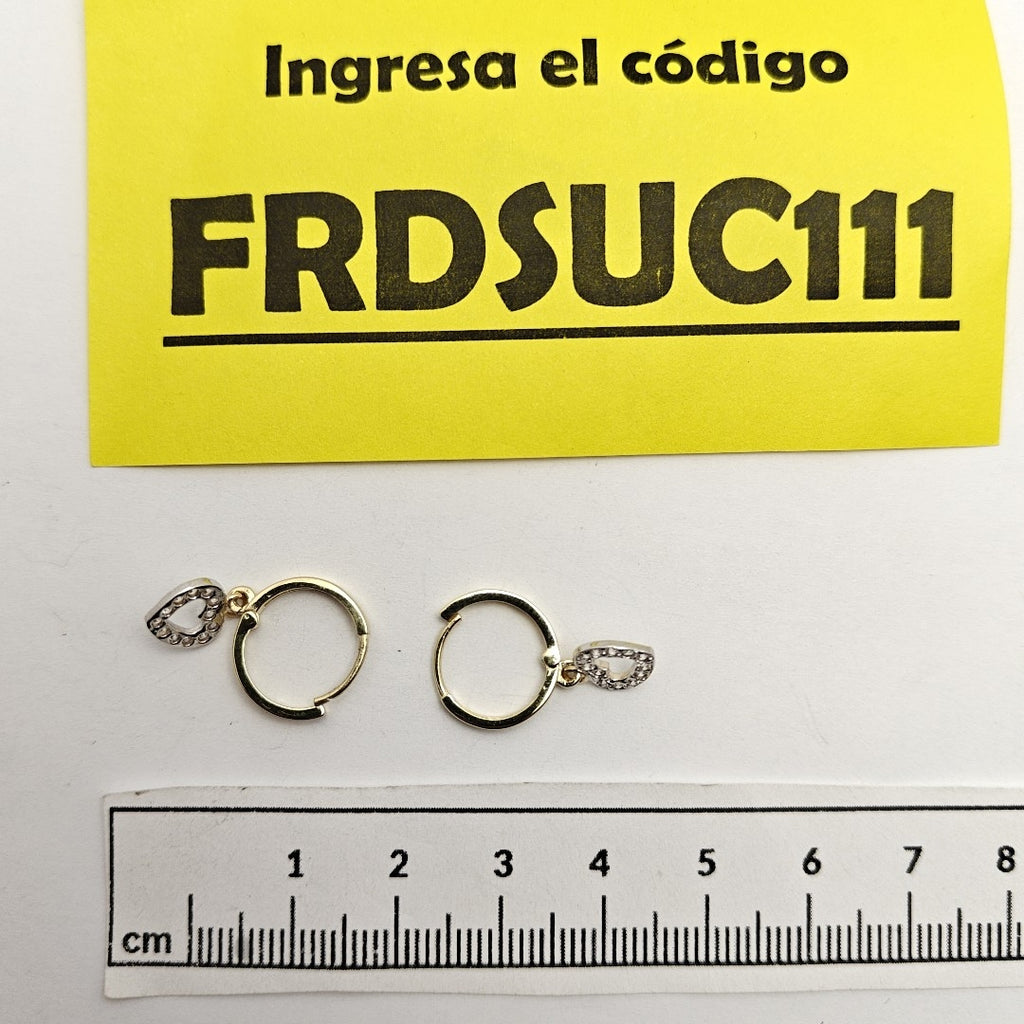 ARETES HUGGIES CON DIJE CORAZON Y CIRCONIAS 14K 2.2 GR (NUEVO)