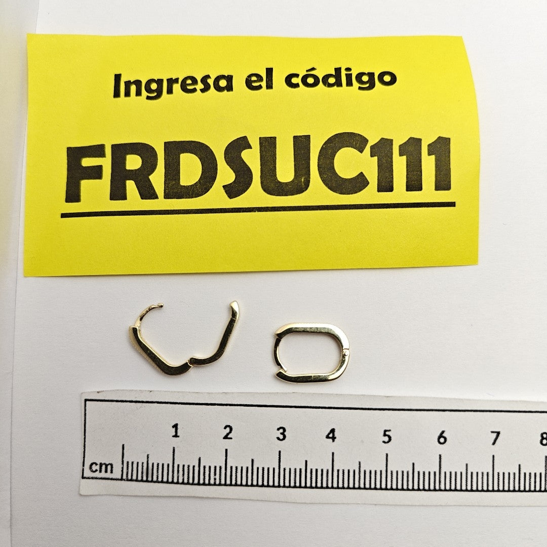 ARETES HUGGIES OVALADA C CIRCONIAS 14K 2.3 GR (NUEVO)