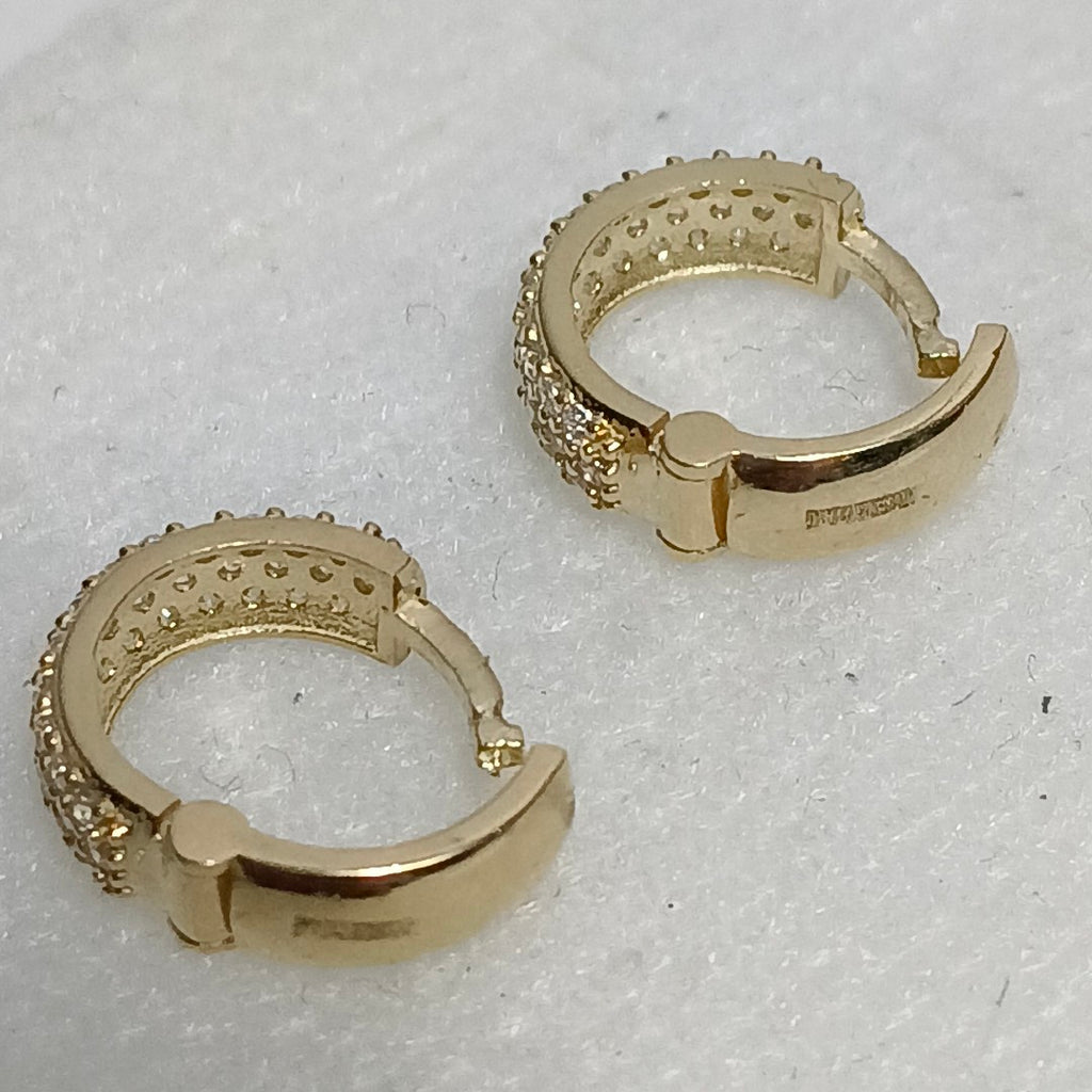 ARETES HUGGIE CON CIRCONIAS 14K 2 GR (NUEVO)