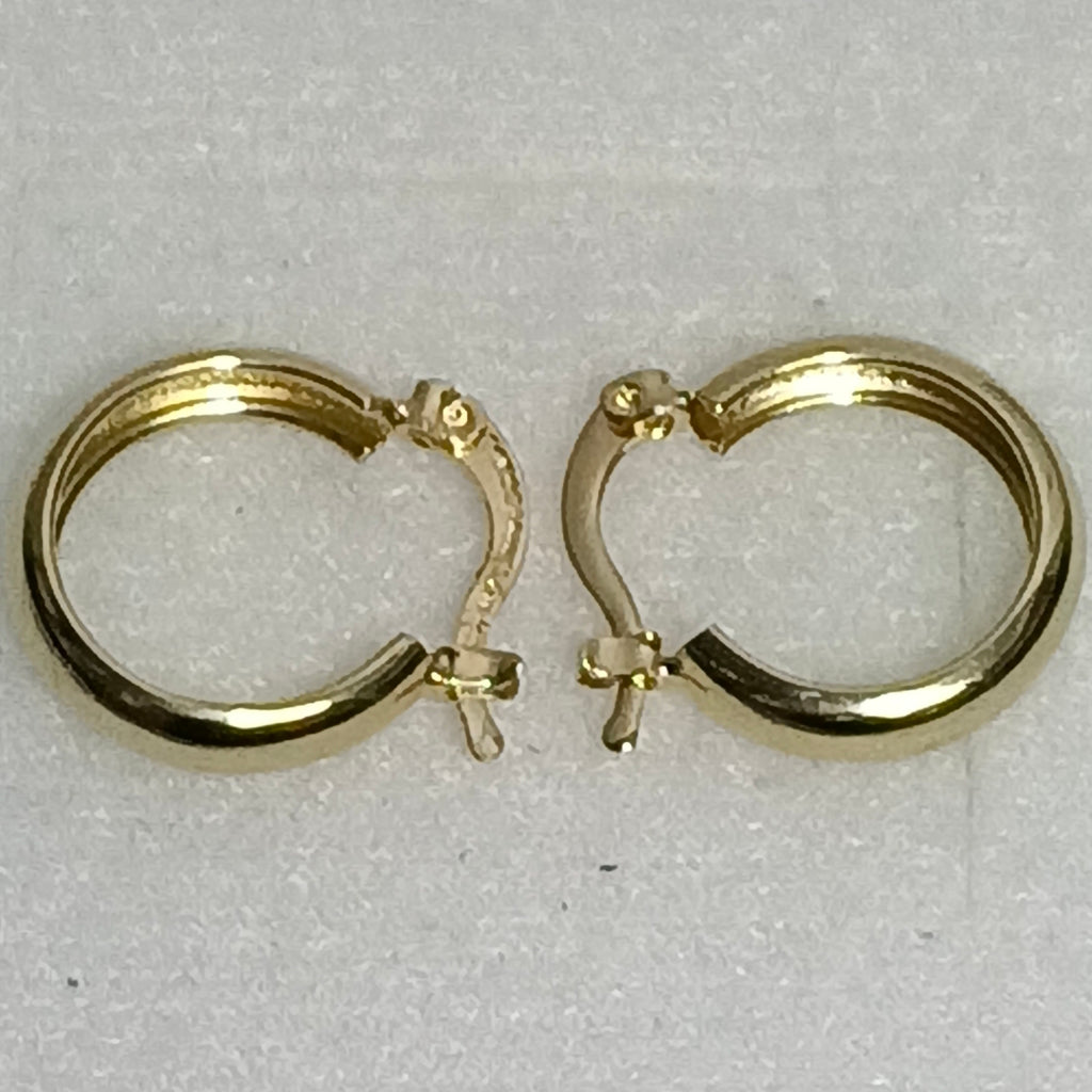 ARETES TEJIDO ARRACADAS LISAS 14K 2.2 GR (NUEVO)