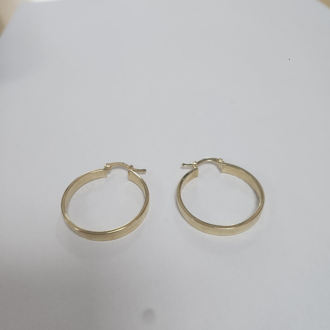 ARETES ARRACADAS TROQUELADA 14K 2.7 GR (NUEVO)
